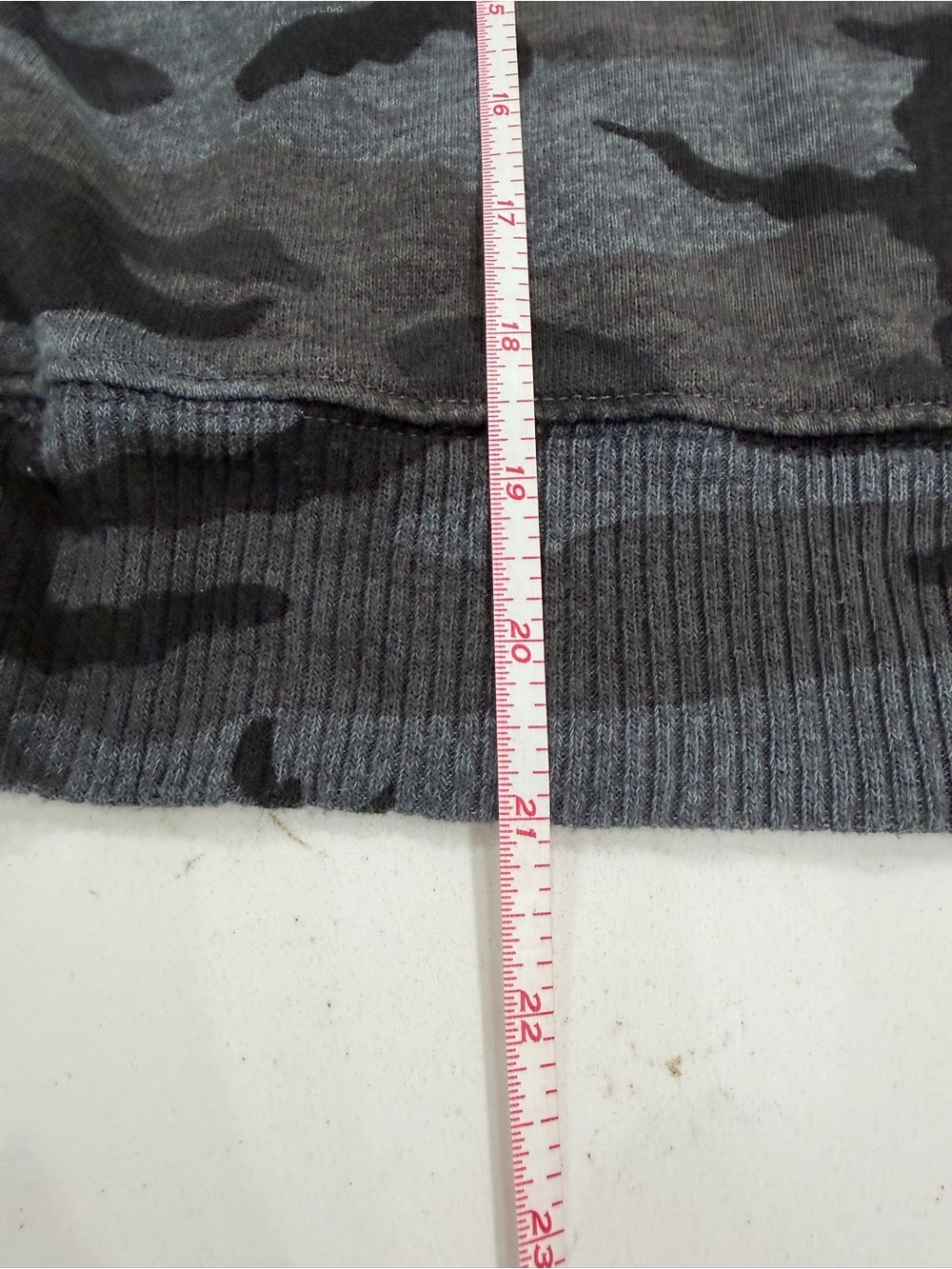Rails Black & Charcoal Camo Crewneck Sweatshirt Model off Duty - Picture 6 of 7